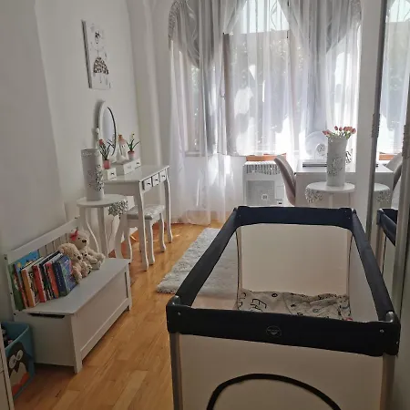 Oldtown Shelter With Free Private Parking * Эгер