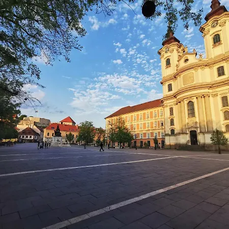 Apartman Oldtown Shelter With Free Private Parking *